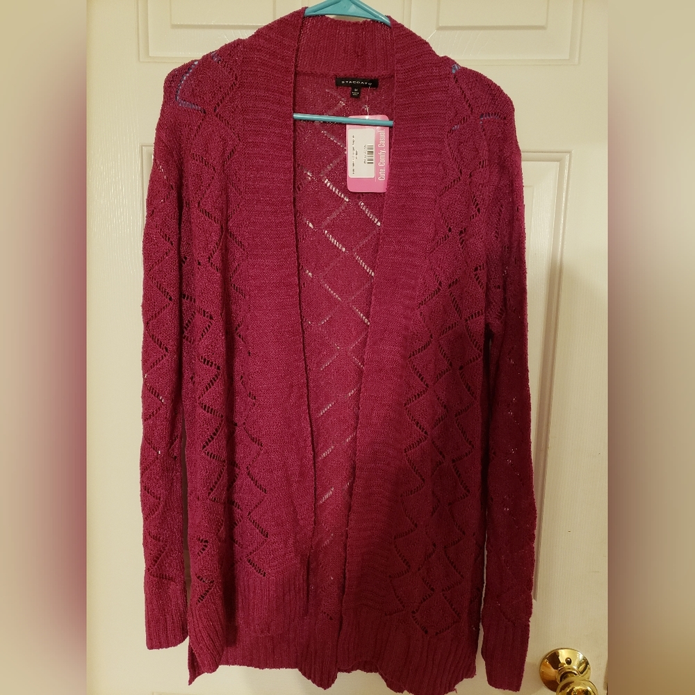 Staccato. Cardigan. Medium.